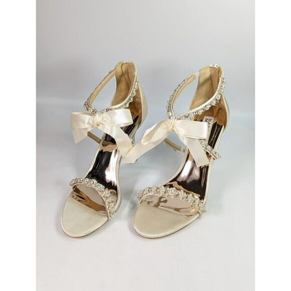 Badgley Mischka Women's Nayeli Drama Heel Sandals Ivory Satin Size 7.5 MSRP $285 - Picture 3 of 12
